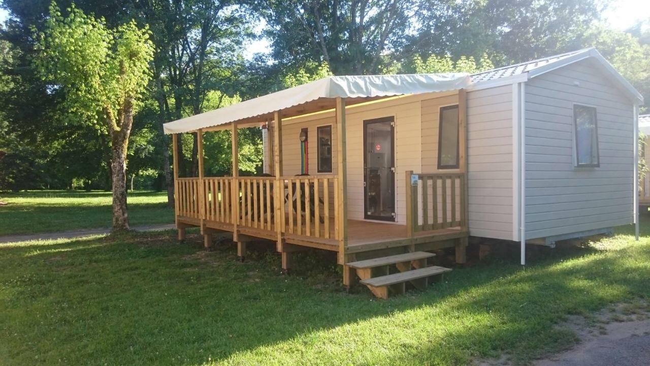 Camping Paradis Le Rocher De La Granelle Le Bugue Exterior photo